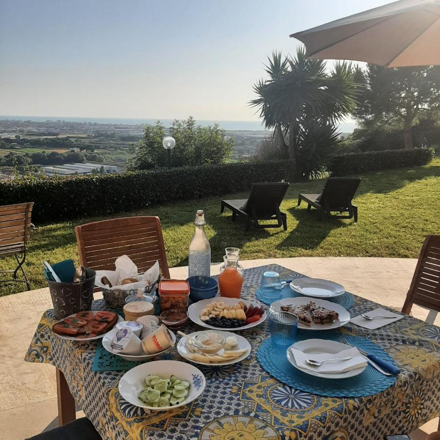 Profumo Di Campagna Bed and Breakfast Colonnella Exteriör bild